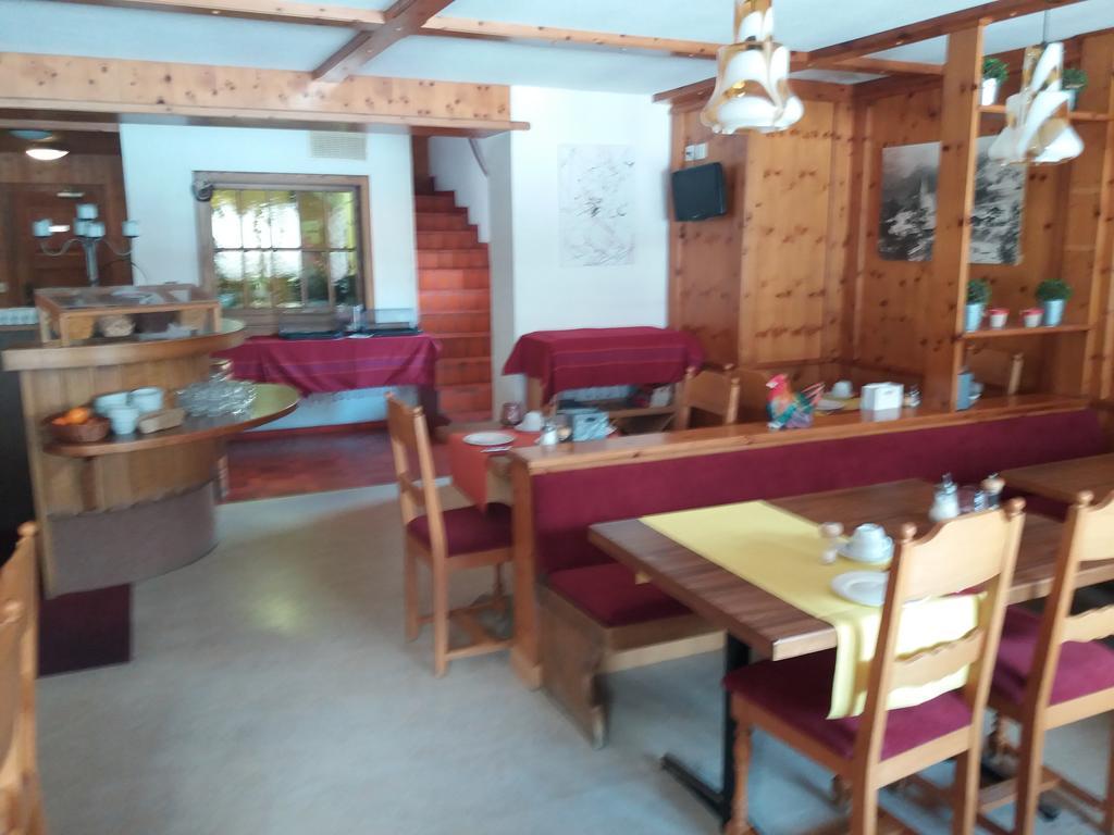 Hotel Schmitta Fiesch Εξωτερικό φωτογραφία
